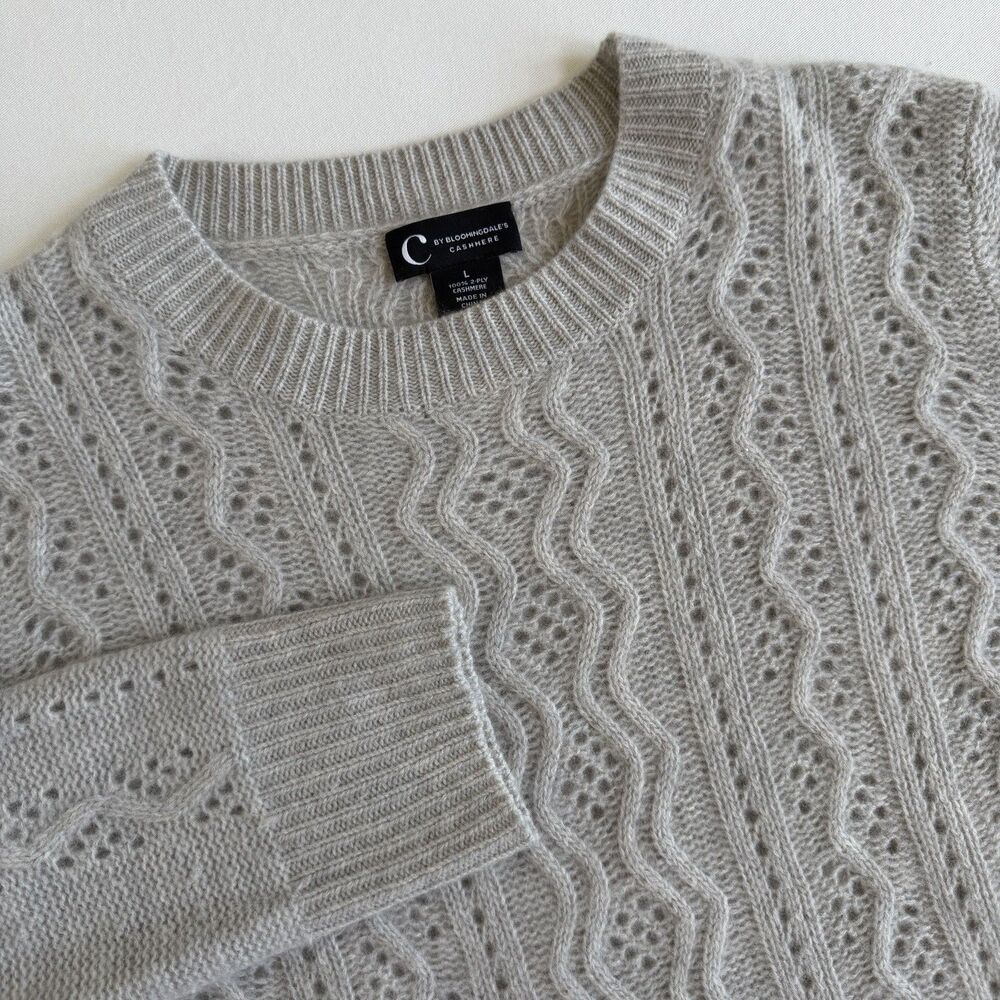 C By Bloomingdale’s 100% Cashmere Cable Knit Crew Neck Sweater LARGE Light Gray